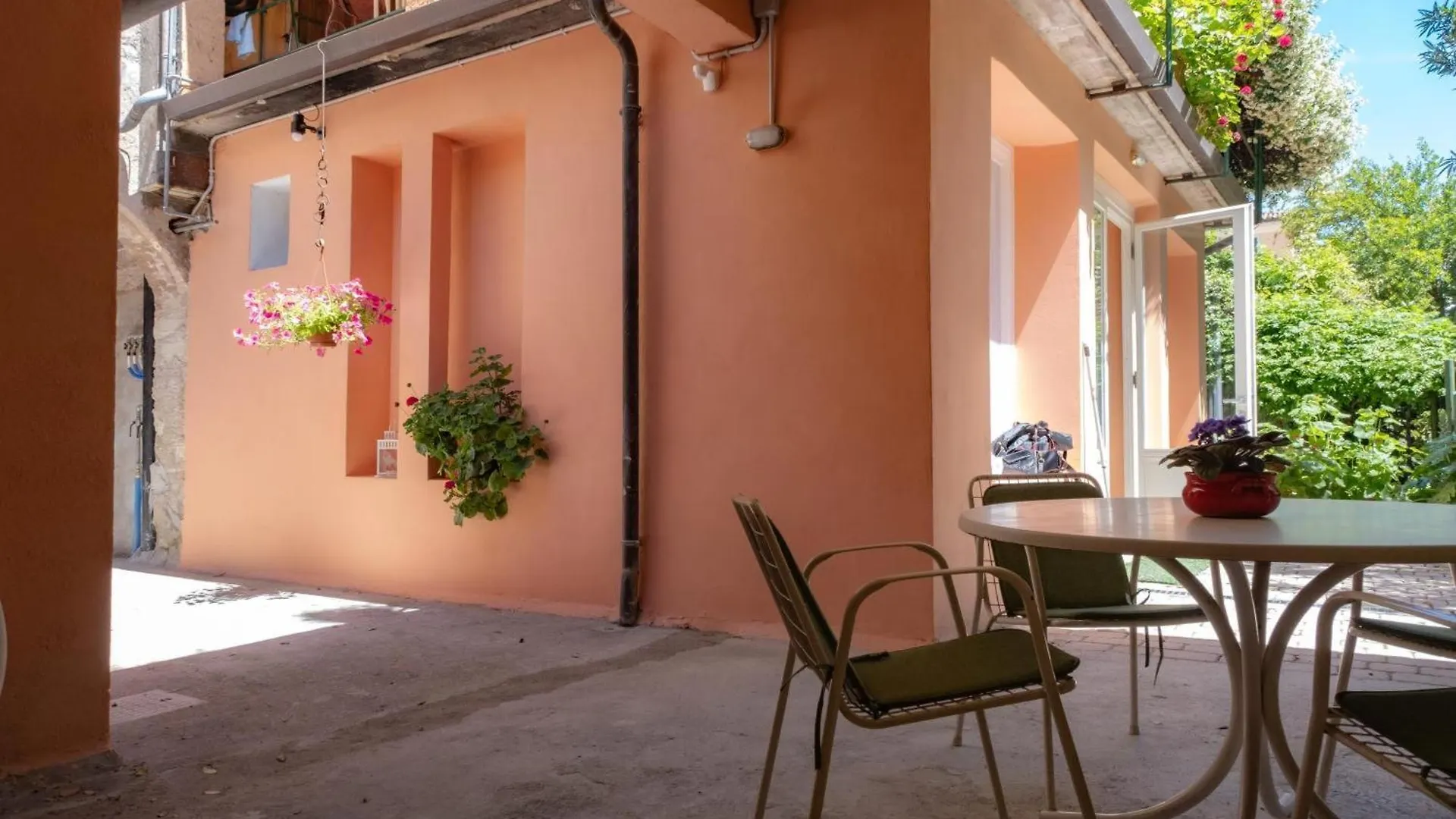 Cozy Bardolino New公寓